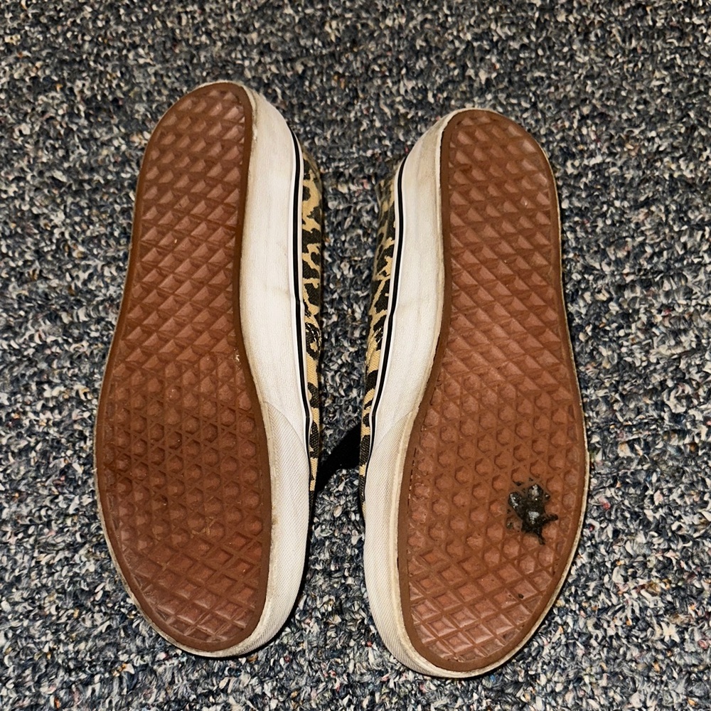 Vans Animal Print Sneakers with Black Accents - Picture 2 of 3